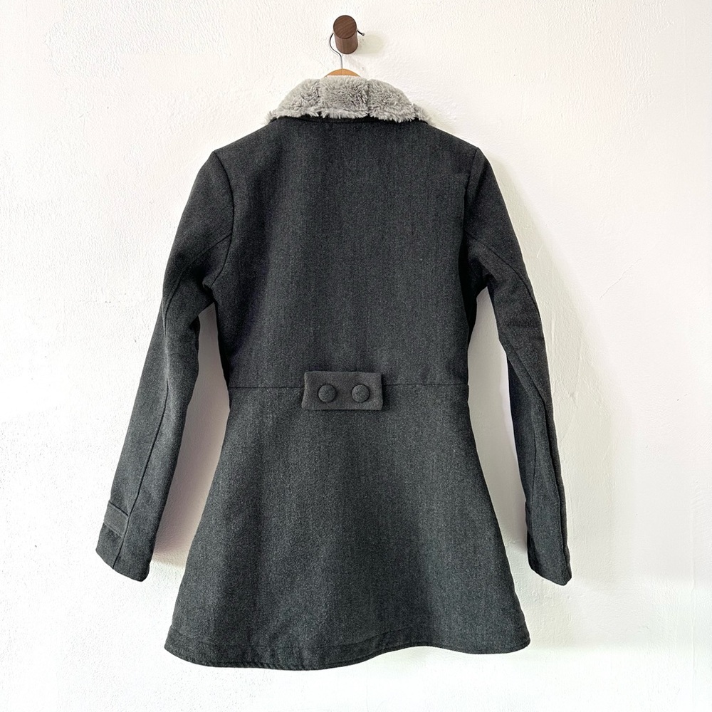 Women's charcoal grey button‎ down coat with faux fur collar - Picture 2 of 6